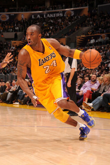 《辐射76》出现离谱裸体bug 尸鬼竟在公众场所“遛鸟”