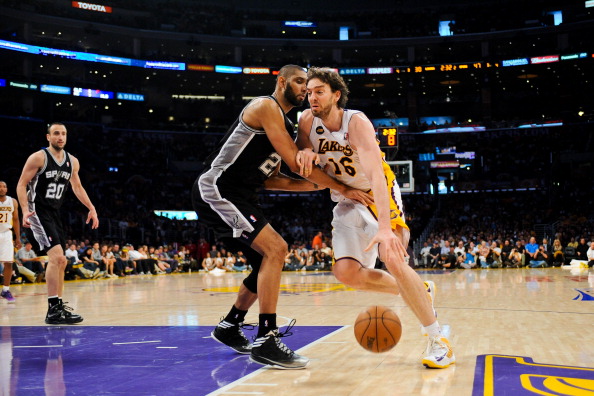 李九解说现场批评无畏的太乙，JDG锁定第三轮A组，有机会晋级季后赛！